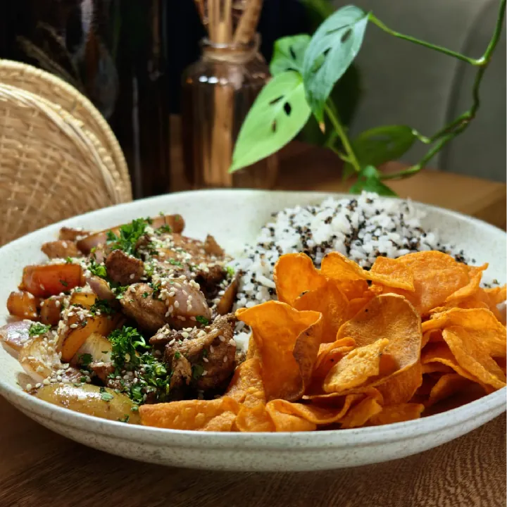 Pollo Saltado