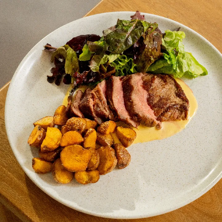 PORK LOIN WITH BÉRNAISE SAUCE