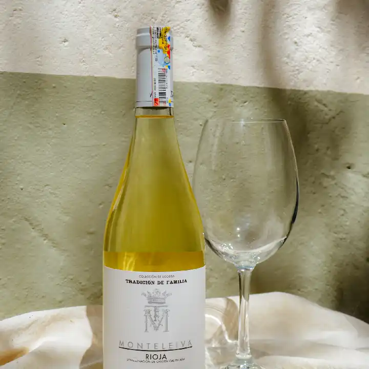 Copa de vino blanco