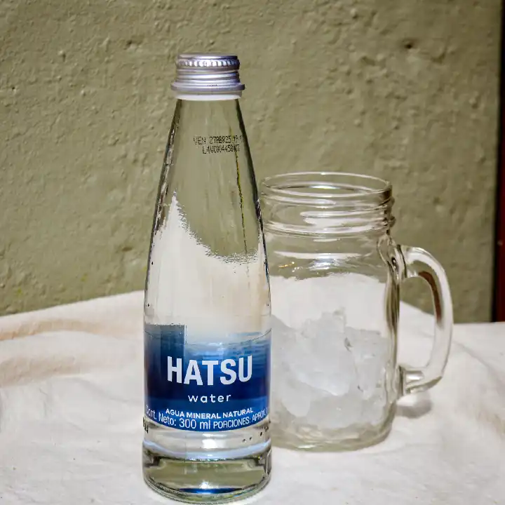 Agua en botella