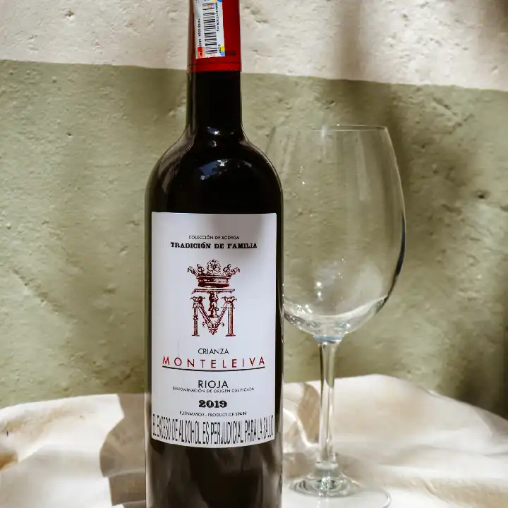 Vino Tinto Monteleiva crianza Botella