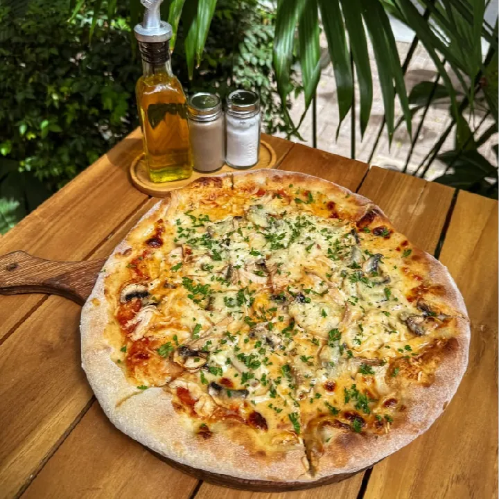 pizza toscana