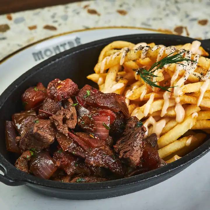 Lomo saltado