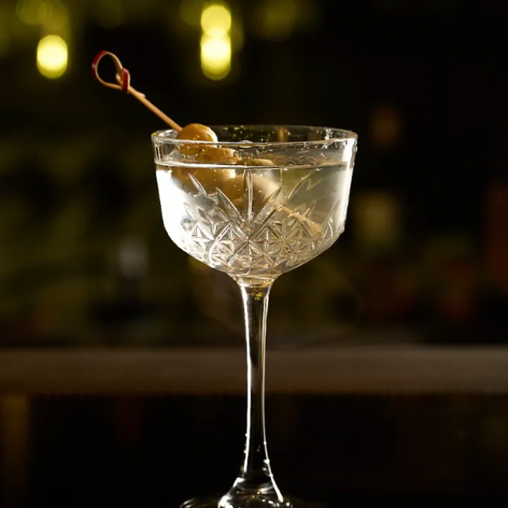 DRY MARTINI