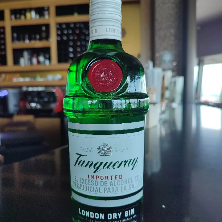 GINEBRA TANQUERAY