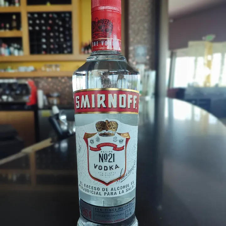 VODKA SMIRNOFF N°21