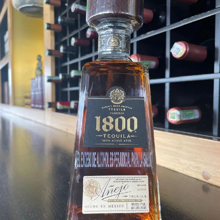 TEQUILA 1800 AÑEJO