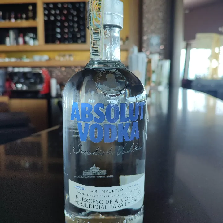 VODKA ABSOLUT