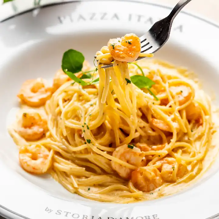 PASTA ALFREDO CON CAMARONES