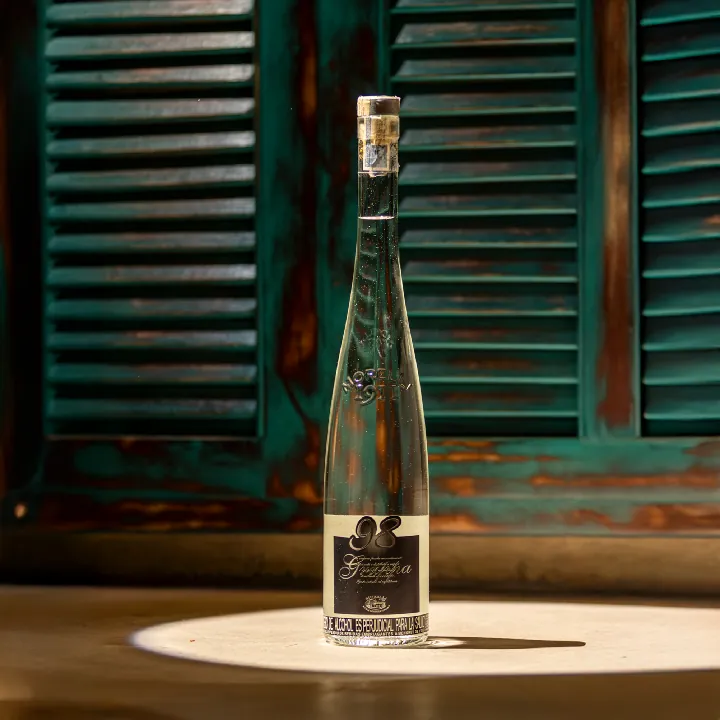 BOTELLA DE GRAPPA