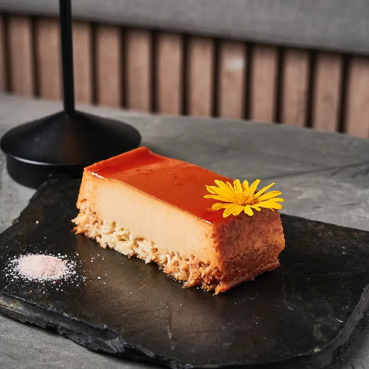 FLAN DE COCO Y CARAMELO