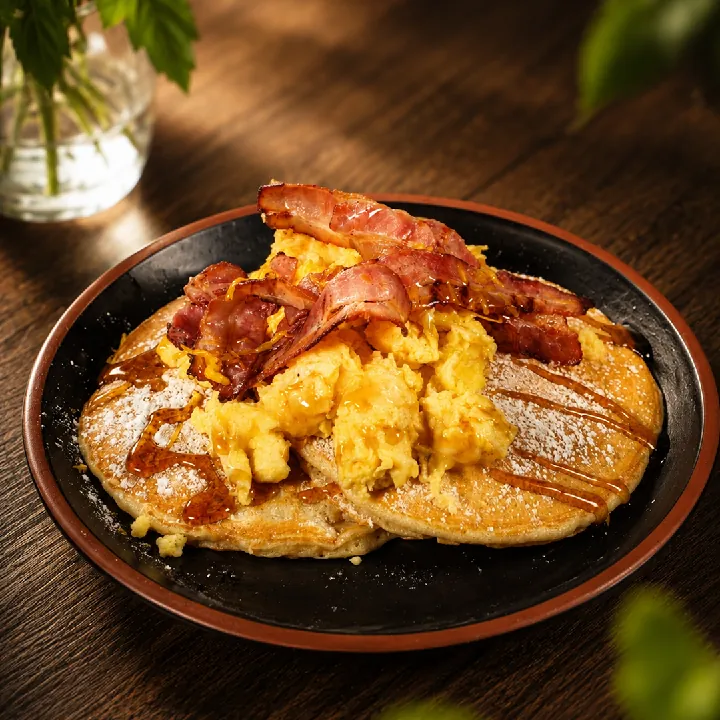 DESAYUNO PANCAKE CLÁSICO