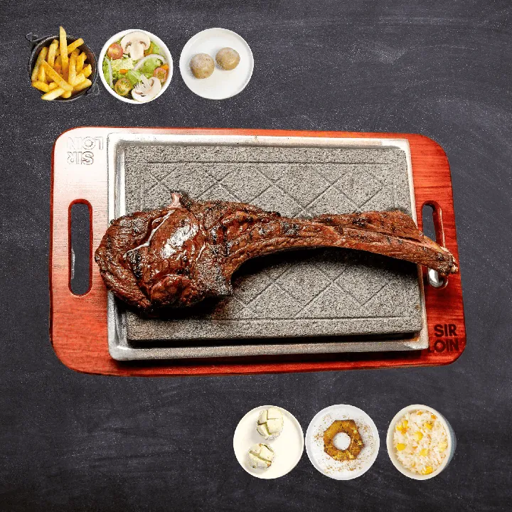 TOMAHAWK 900GR