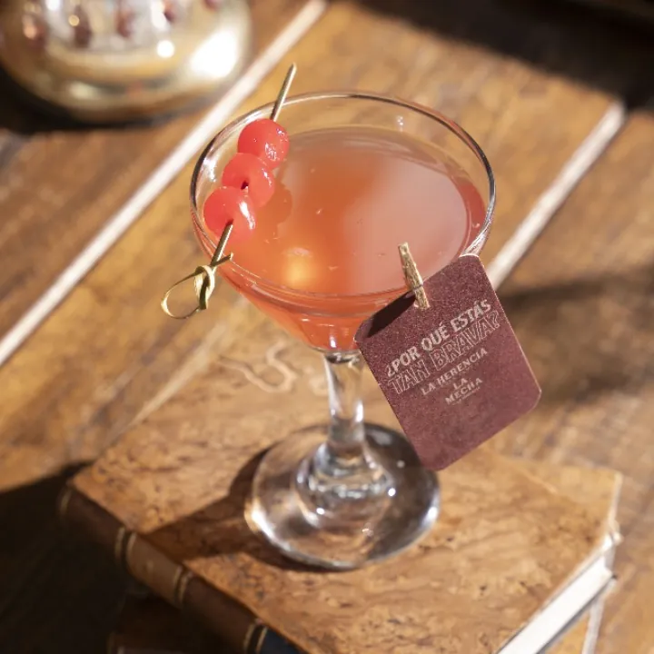 COSMOPOLITAN
