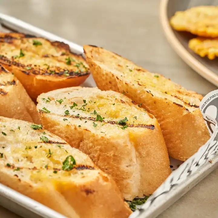 PAN CON AJO