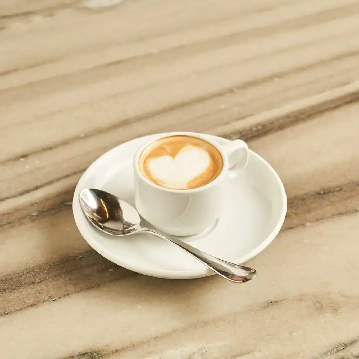 CAFÉ CORTADO