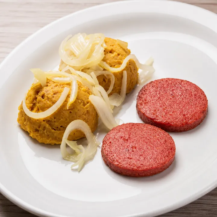MANGÚ & SALAMI