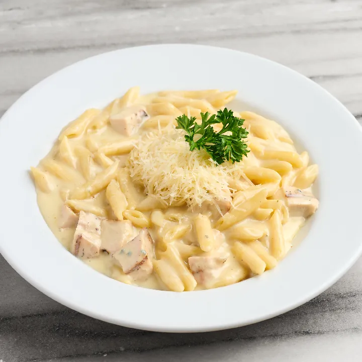 PASTA 4 QUESOS CON POLLO