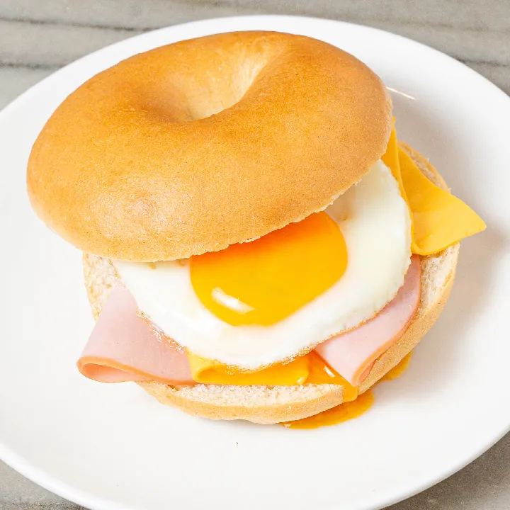 JAMÓN, QUESO Y HUEVO