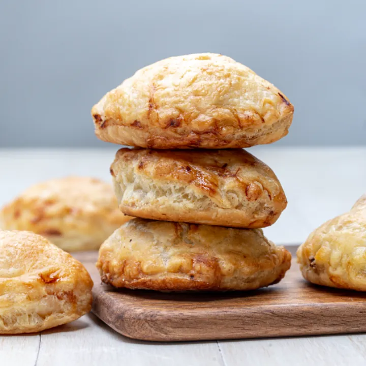 PASTELILLOS DE HOJALDRE