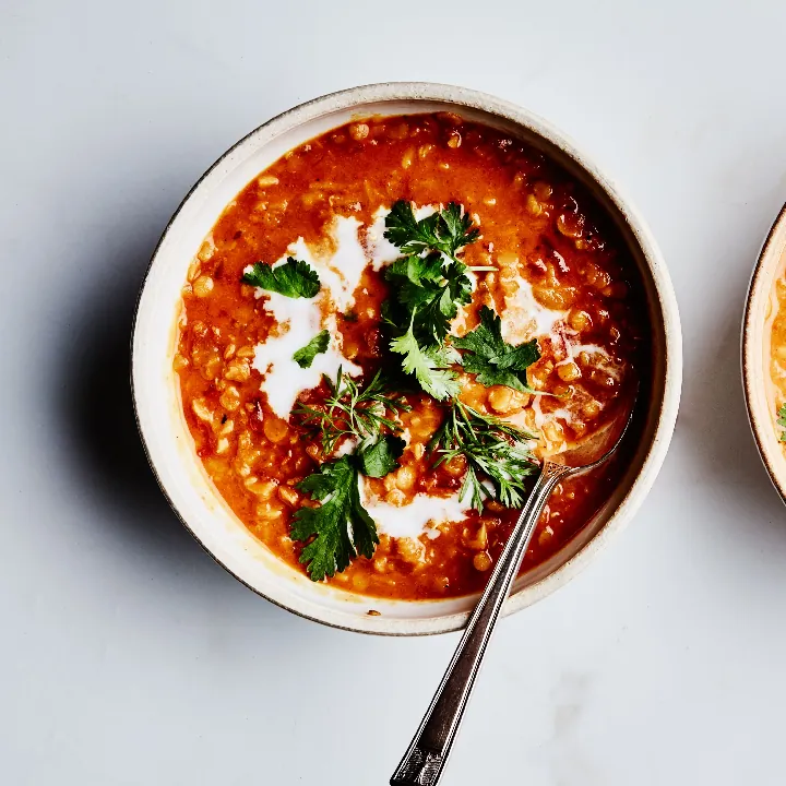 Sopa de Lentejas con tomate al Curry 