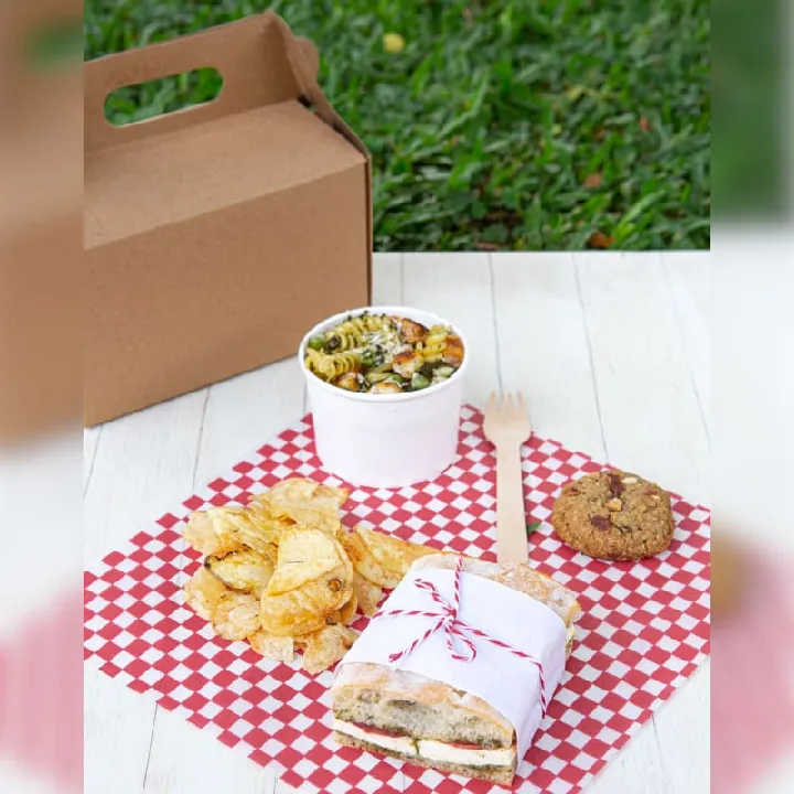 OFFICE PICNIC 2
