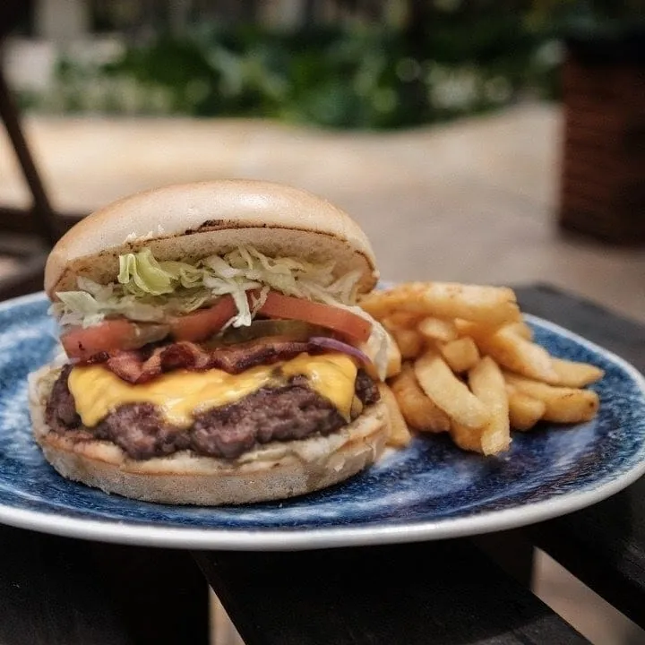 HAMBURGUESA ANGUS