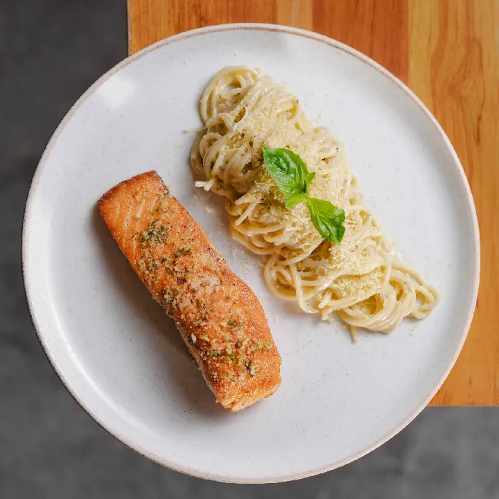 Salmon in sauce