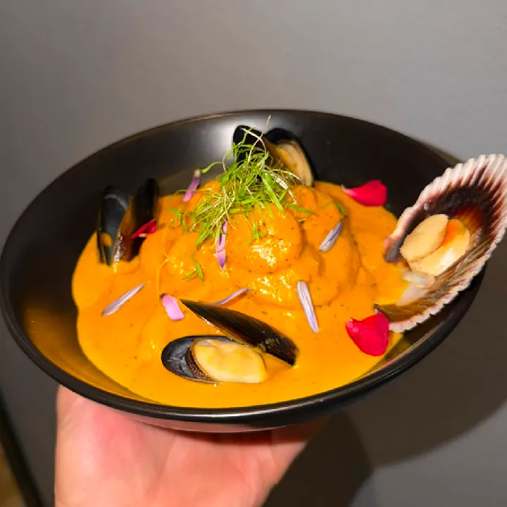 Encocado de Mariscos