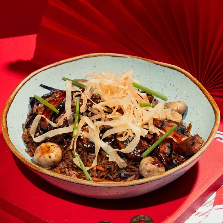 Arroz vegetariano al wok