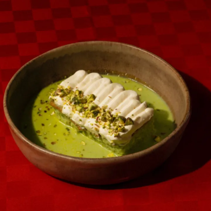 Tres leches de pistacho